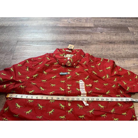 Duluth Trading Mens Slim Fit Button Up Shirt Size XL Shortsleeve Red w/ dinos O7 - Picture 7 of 7